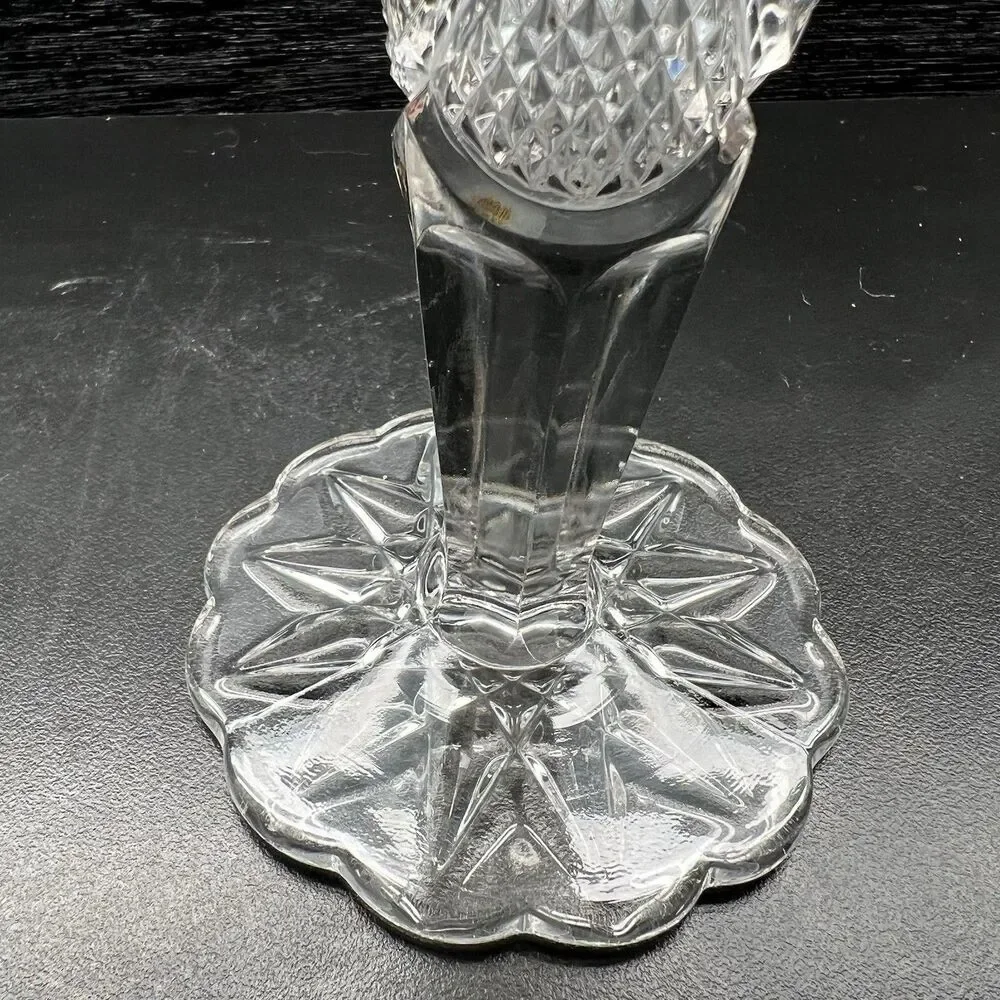 Elegant Vase/Champagne Glass-Embossed StarBurst/Flower/Diamond/Fanfold Design 8